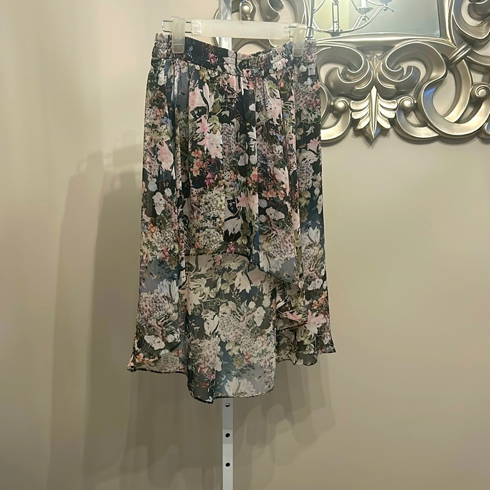 Zara Women Asymmetrical Floral Skirt
